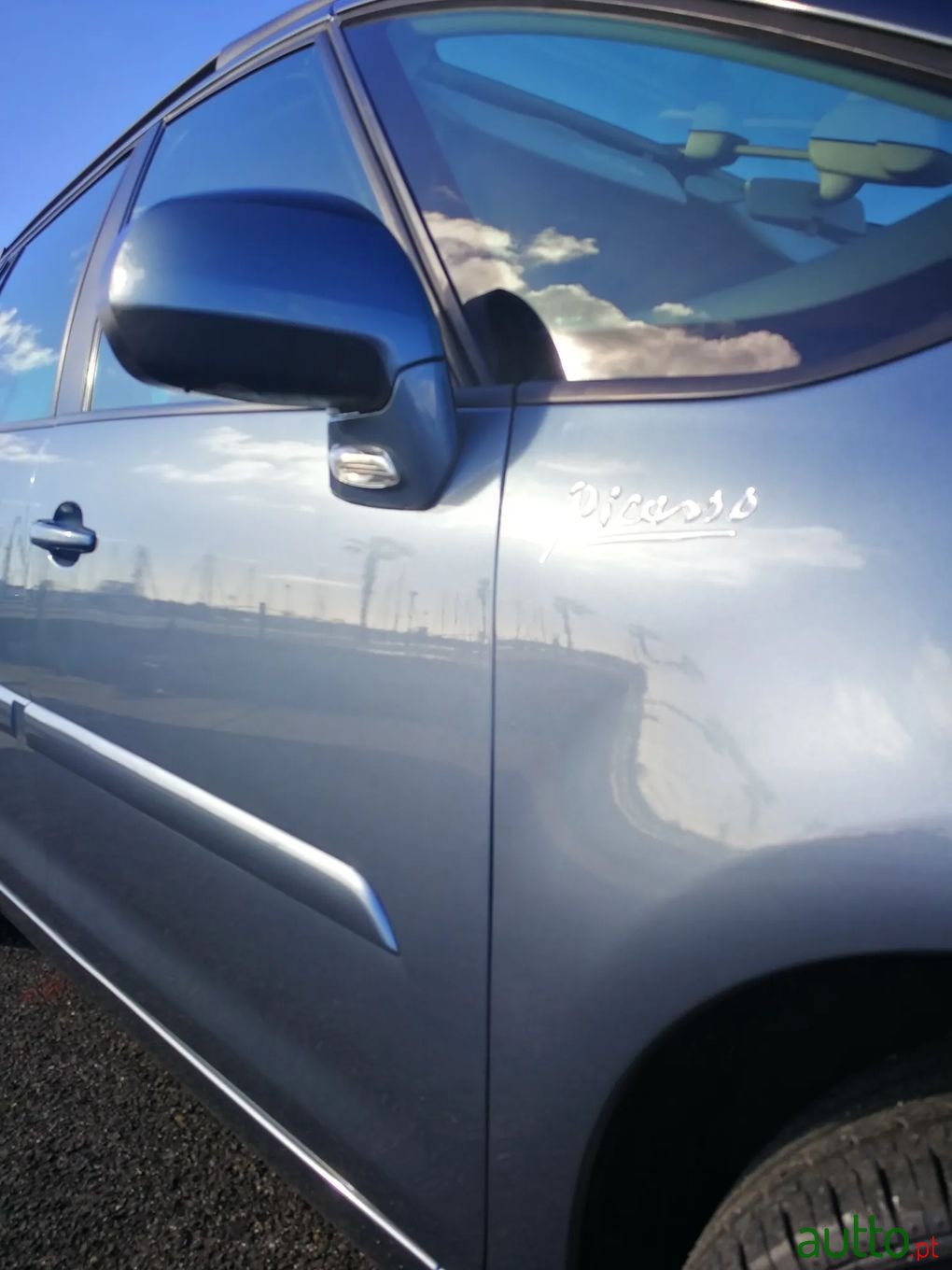 2010' Citroen C4 Grand Picasso photo #2