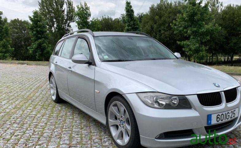 2008' BMW 320 Touring photo #1