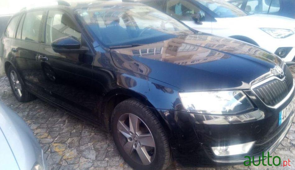 2016' Skoda Octavia Break photo #3