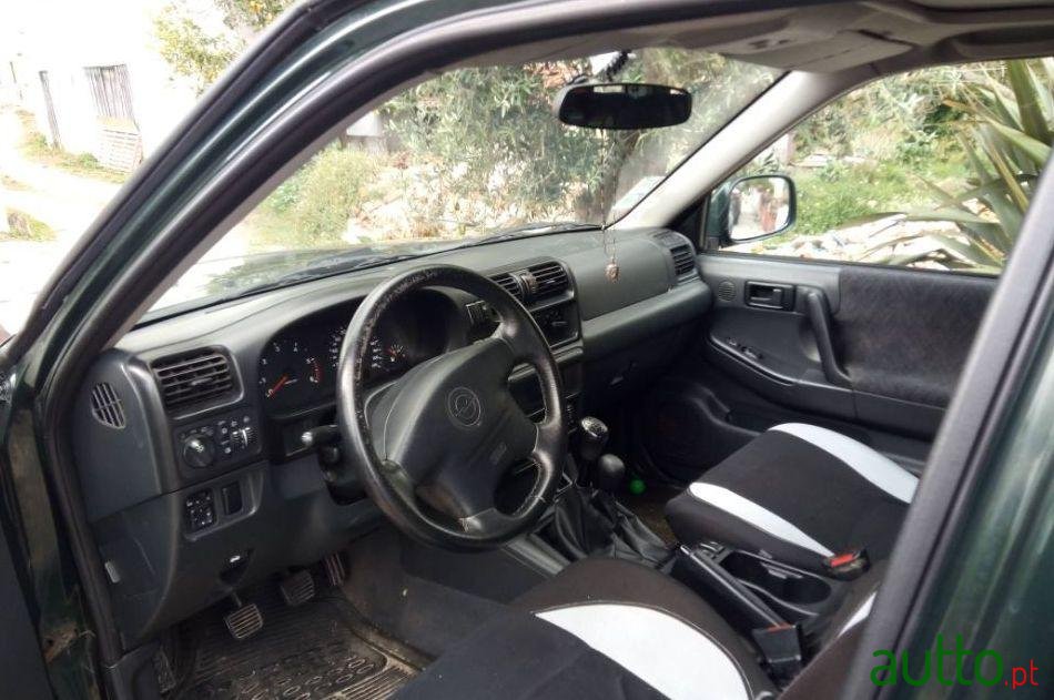 2000' Opel Frontera photo #2