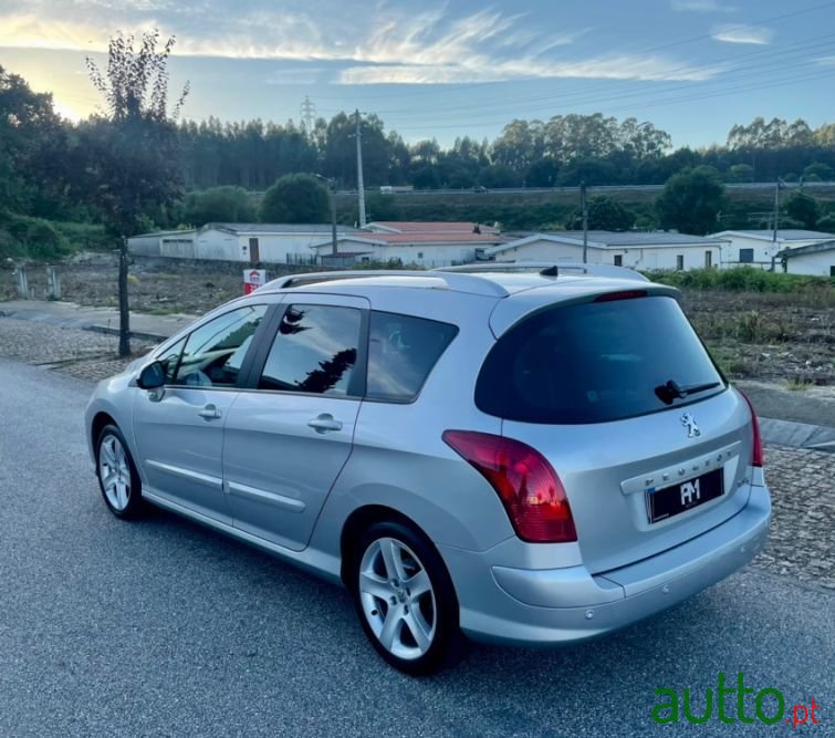 2008' Peugeot 308 Sw photo #2