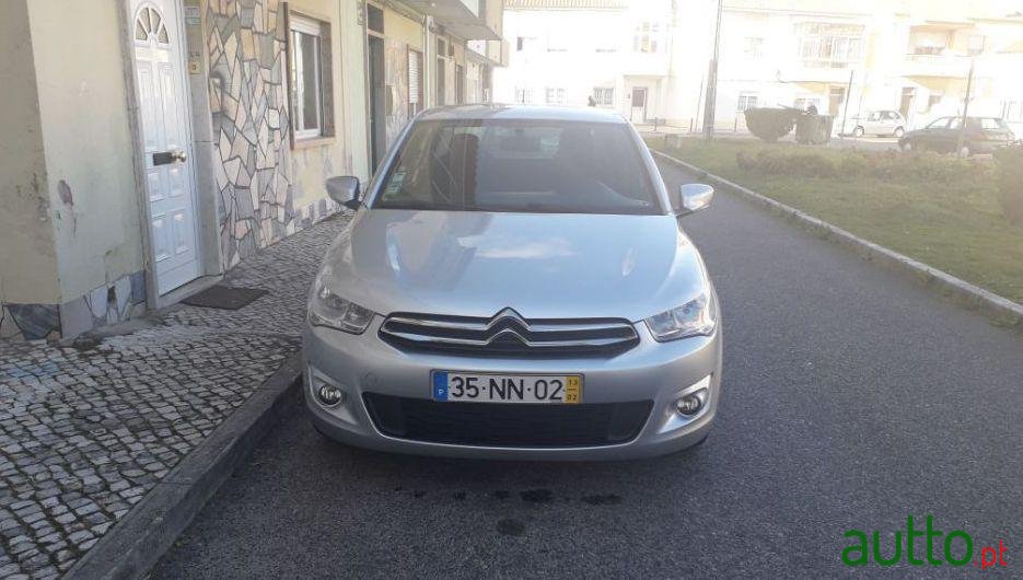 2013' Citroen C-Elysee Attraction Gpl photo #3