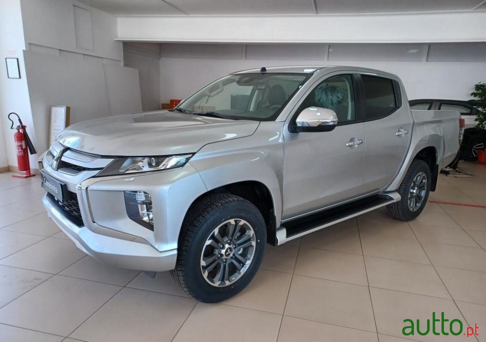 2021' Mitsubishi L200 photo #3