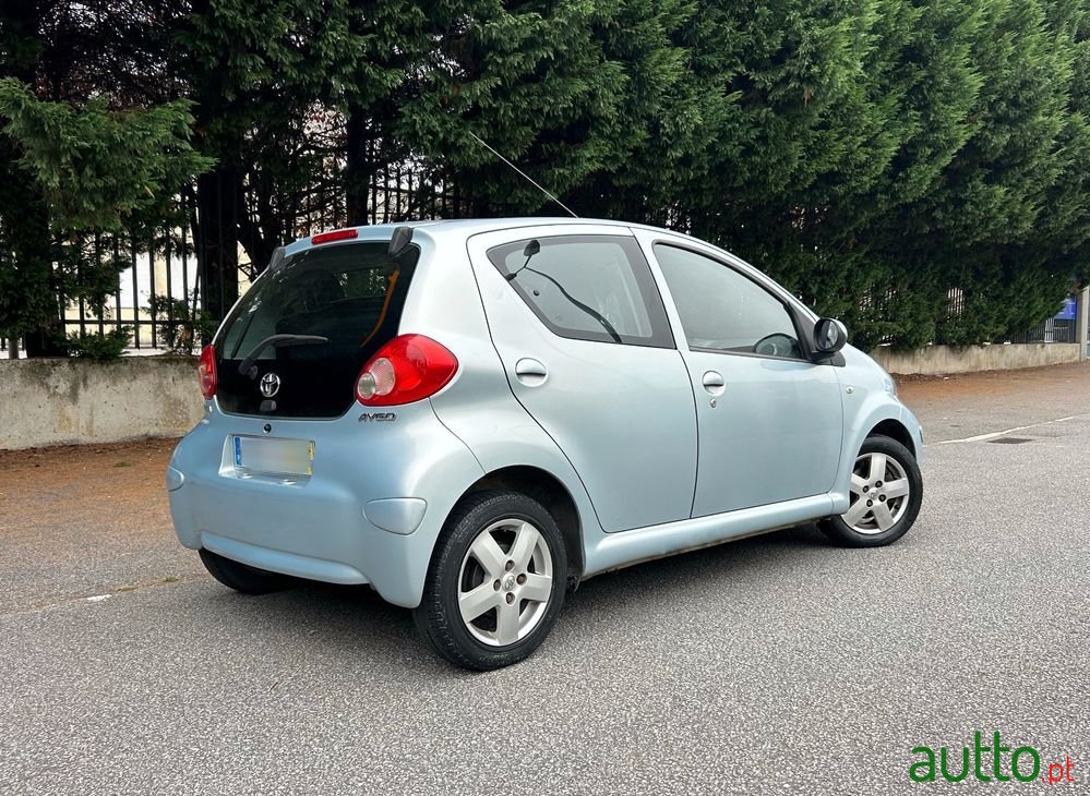 2006' Toyota Aygo 1.0 + Ac photo #3