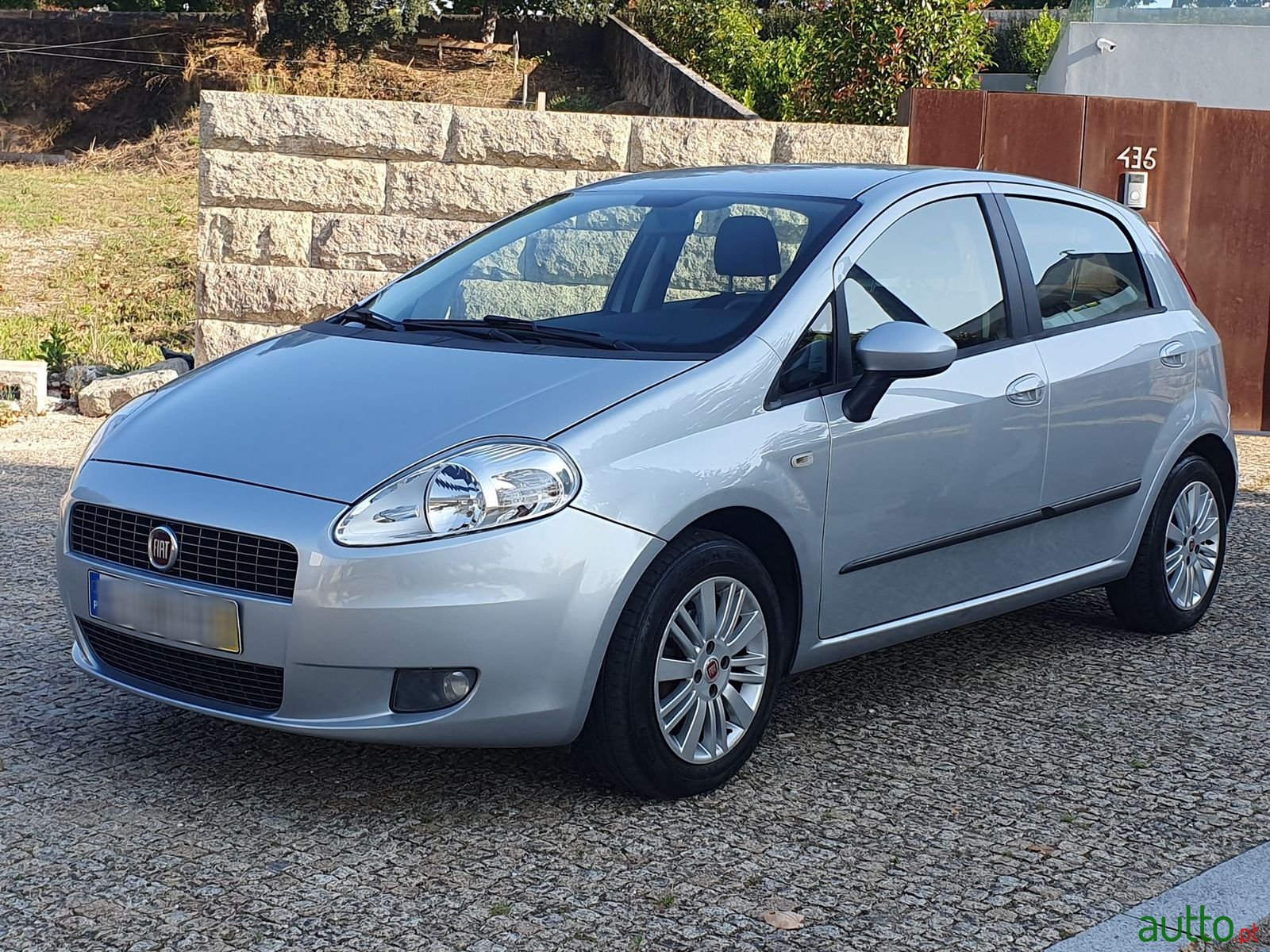 2009' Fiat Grande Punto photo #1