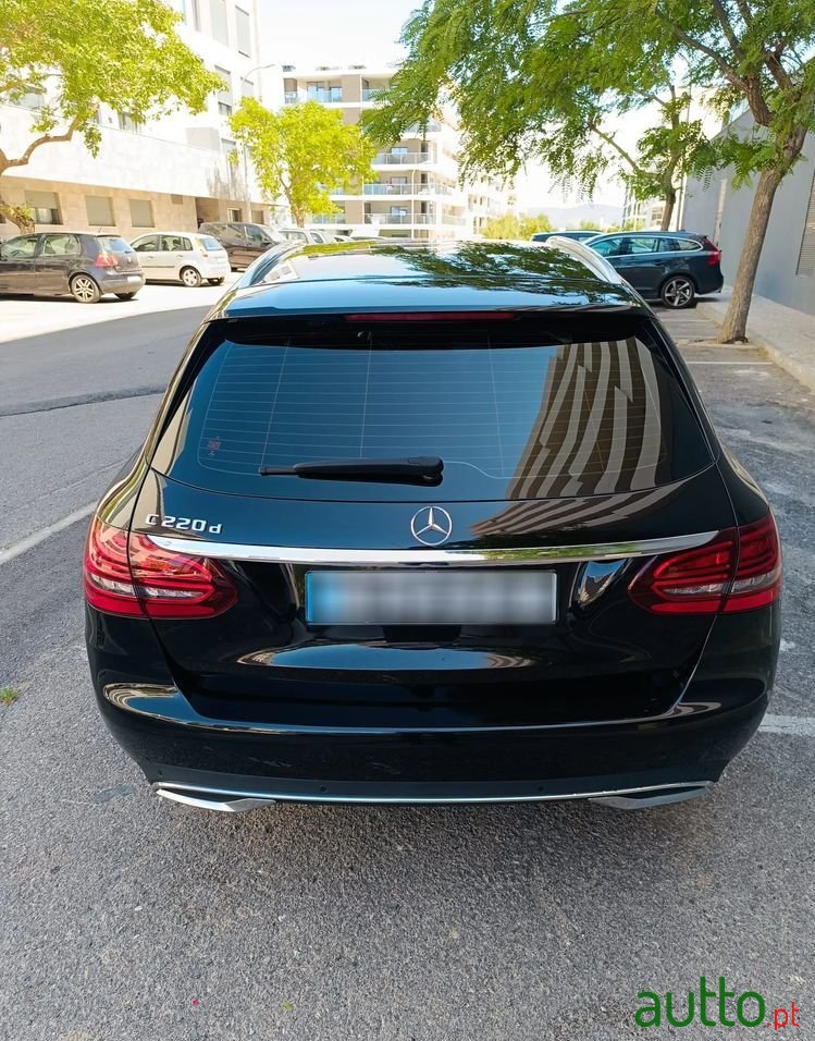 2020' Mercedes-Benz C 220 D photo #2