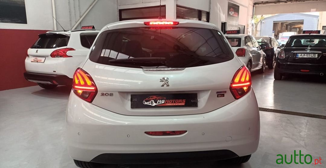 2016' Peugeot 208 photo #4