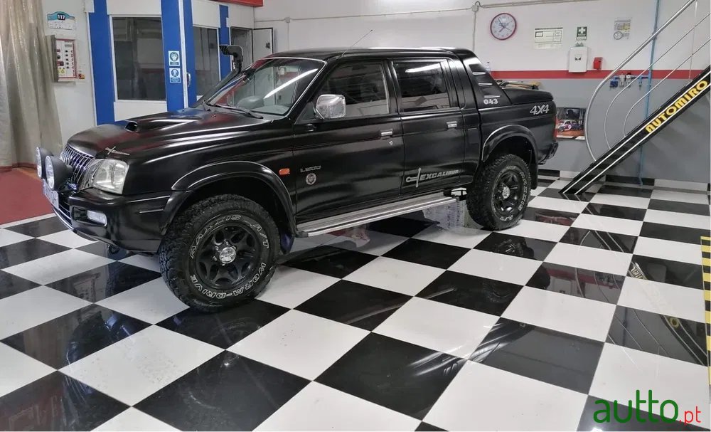 2000' Mitsubishi L200 photo #4