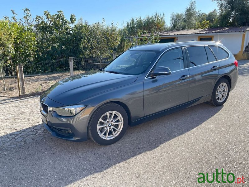 2016' BMW Série 3 D Touring Advantage photo #5