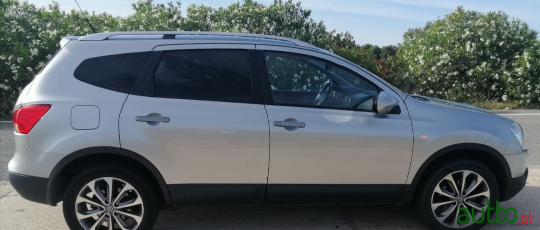 2009' Nissan Qashqai photo #1