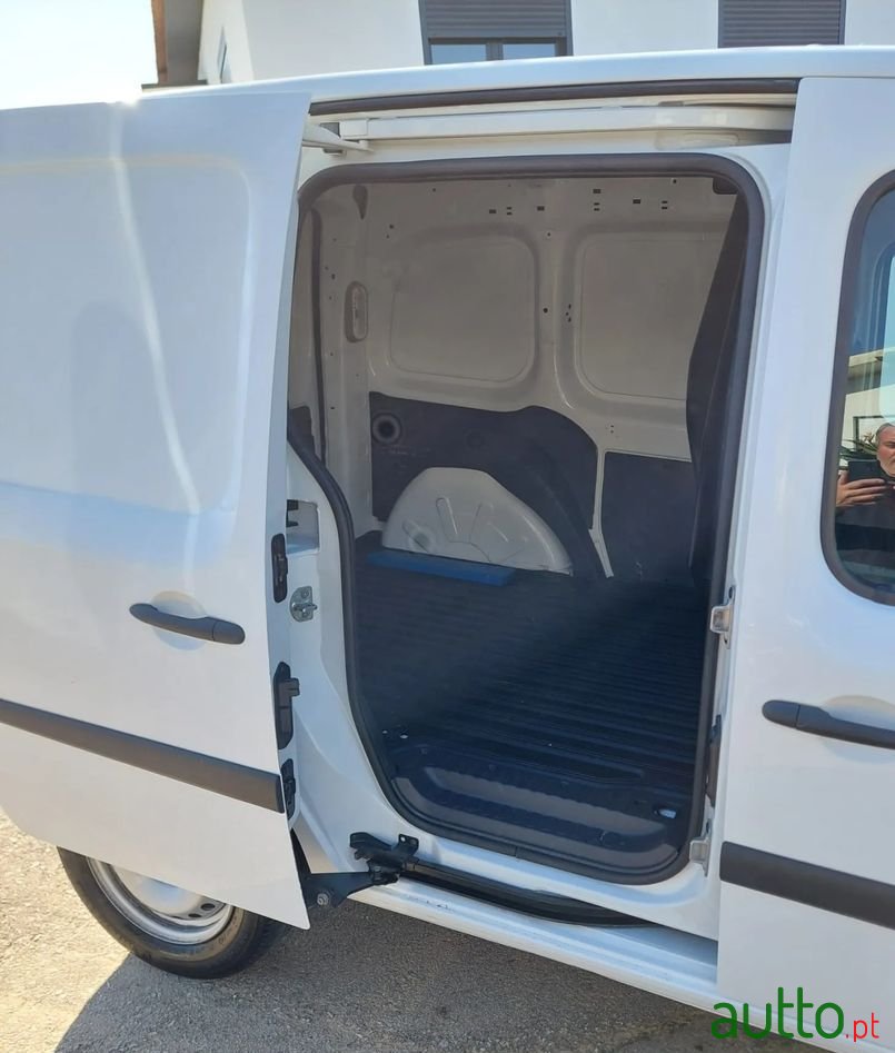 2019' Renault Kangoo photo #3