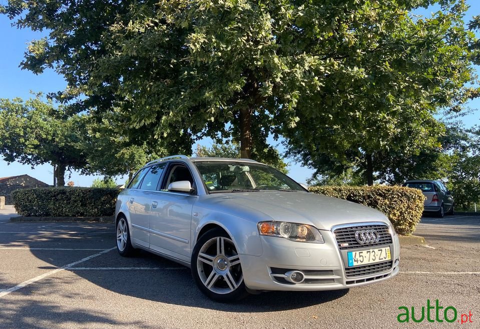 2005' Audi A4 Avant photo #1