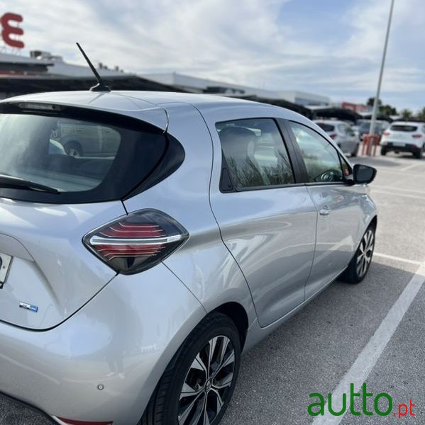 2021' Renault Zoe photo #5