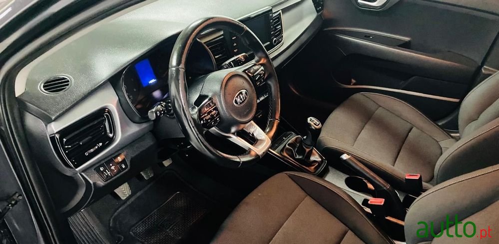 2018' Kia Rio 1.4 Crdi Tx photo #2