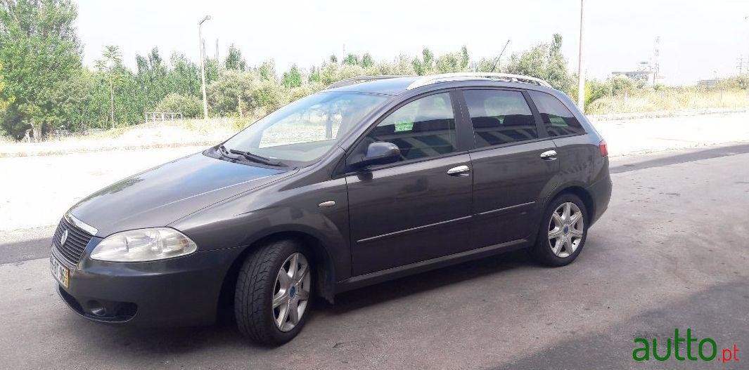 2006' Fiat Croma 1.9 Jet Emotion photo #2