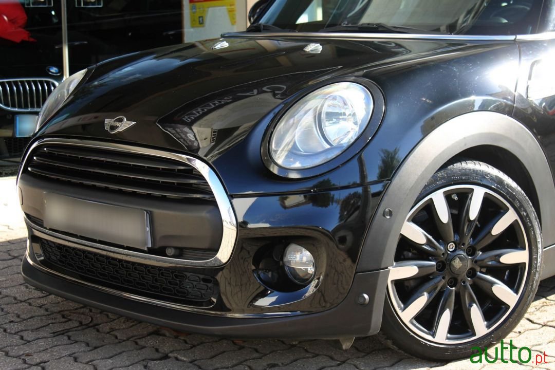 2017' MINI One photo #2
