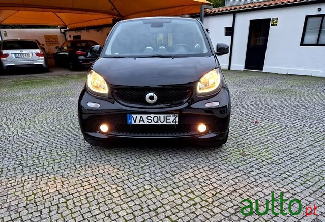 2015' Smart Fortwo photo #5