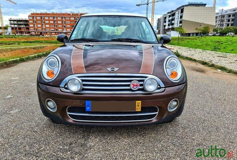 2010' MINI Cooper photo #1