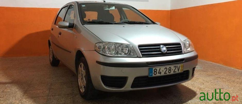 2005' Fiat Punto photo #1