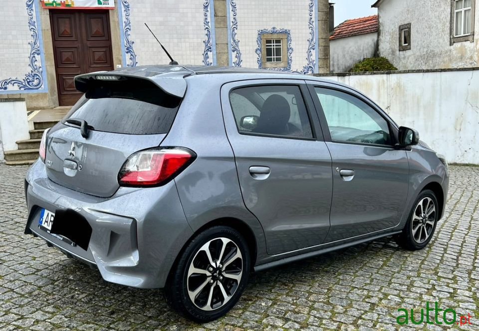 2022' Mitsubishi Space Star photo #3