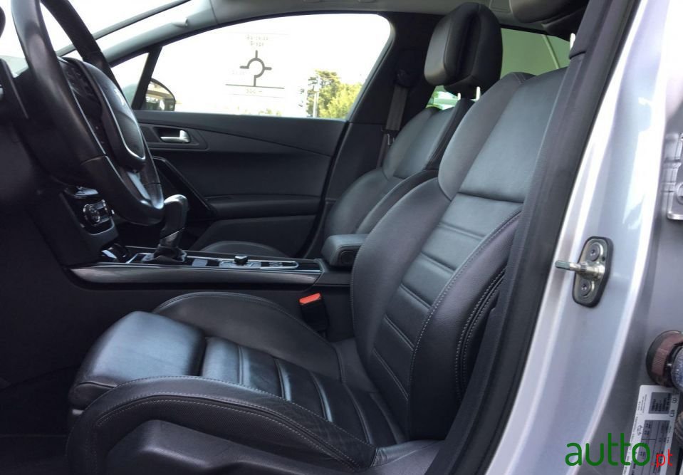 2012' Peugeot 508 Sw photo #3