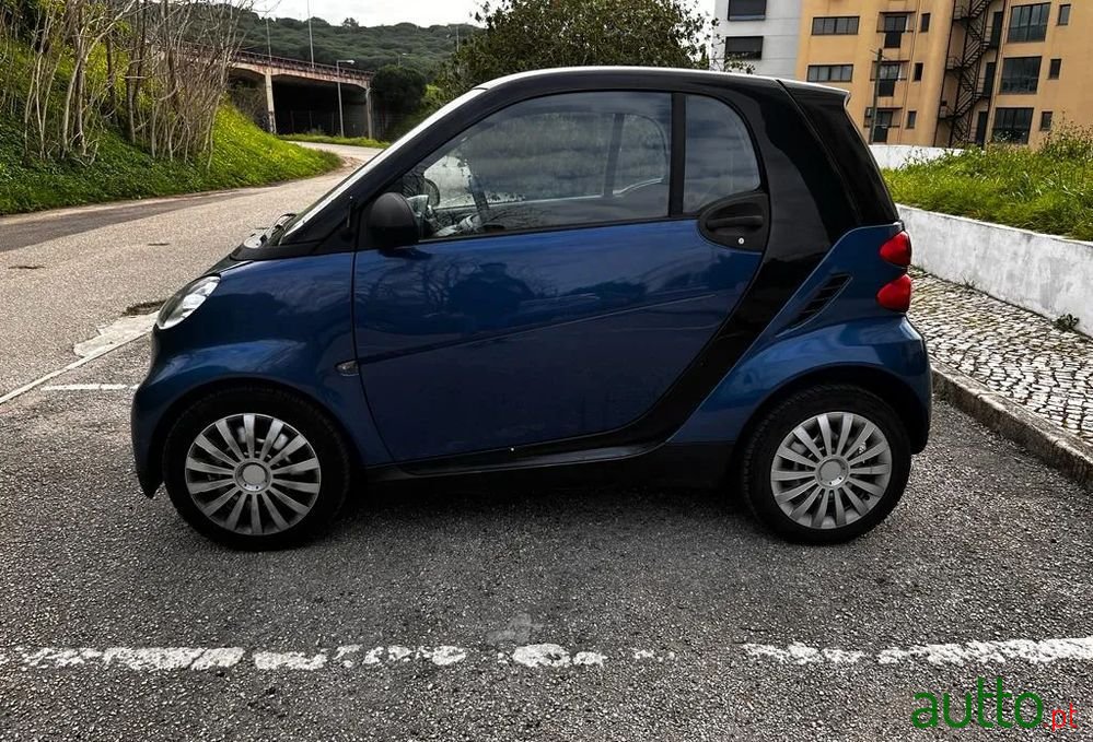 2009' Smart Fortwo 0.8 Cdi Passion 45 photo #2
