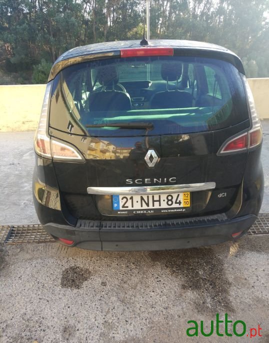 2012' Renault Scenic photo #2
