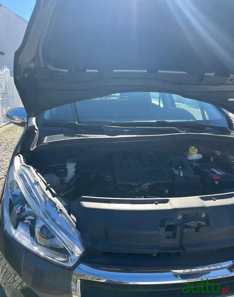 2018' Peugeot 208 photo #5