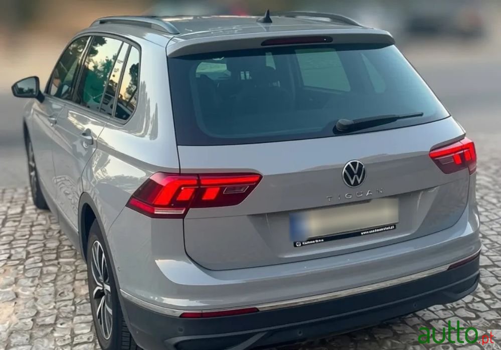 2020' Volkswagen Tiguan 1.5 Tsi Life photo #5