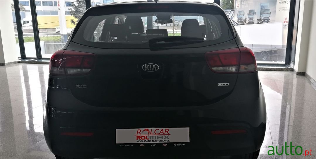 2017' Kia Rio photo #3