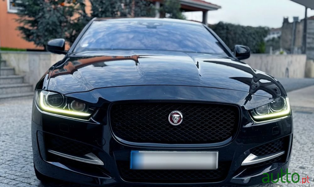 2018' Jaguar XE 20D Awd Aut. R-Sport photo #5