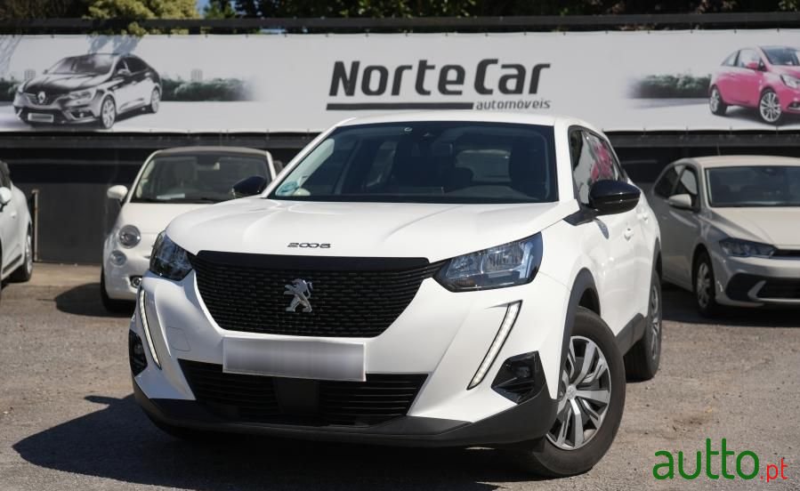 2021' Peugeot 2008 photo #1