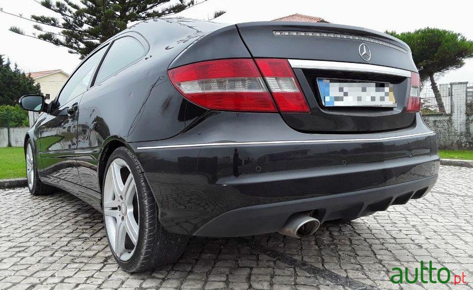 2008' Mercedes-Benz Clc-220 photo #3