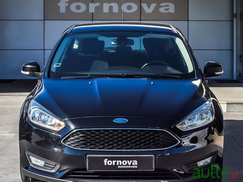 2015' Ford Focus photo #2