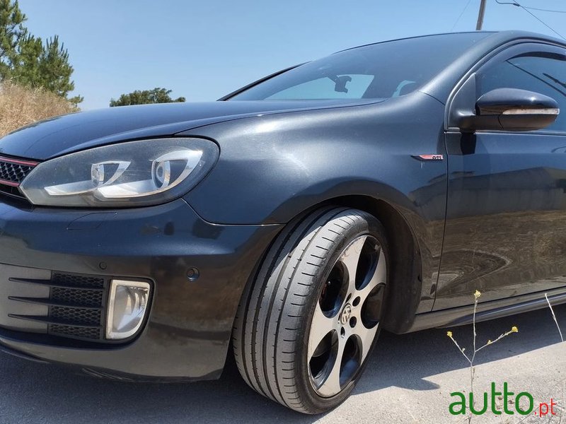 2010' Volkswagen Golf 2.0 Tsi Gti photo #3