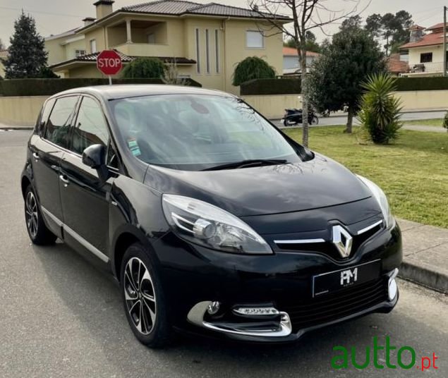 2016' Renault Scenic photo #2