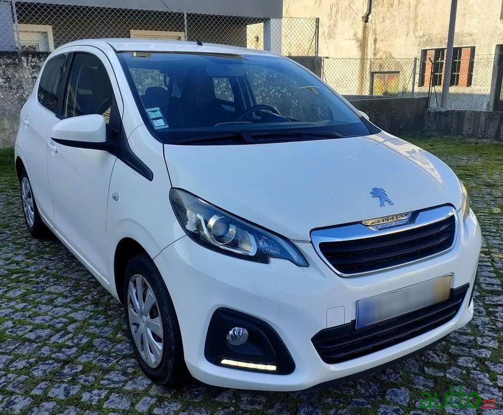 2014' Peugeot 108 1.0 Vti Active photo #3