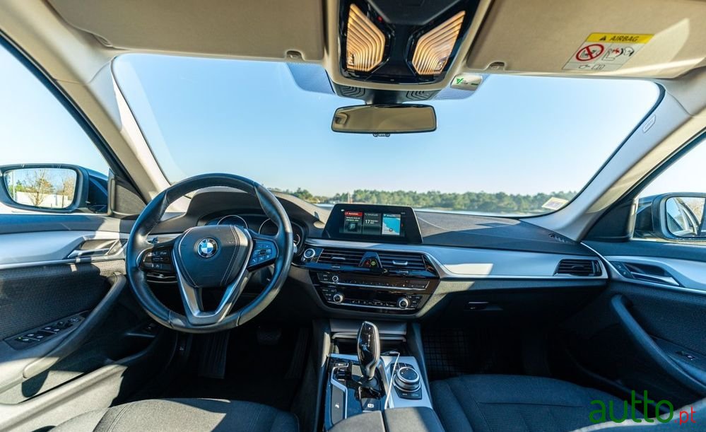 2020' BMW 520 D Auto photo #6