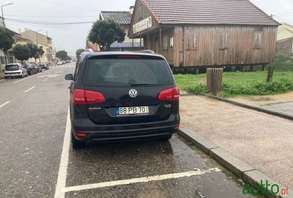 2014' Volkswagen Sharan photo #1