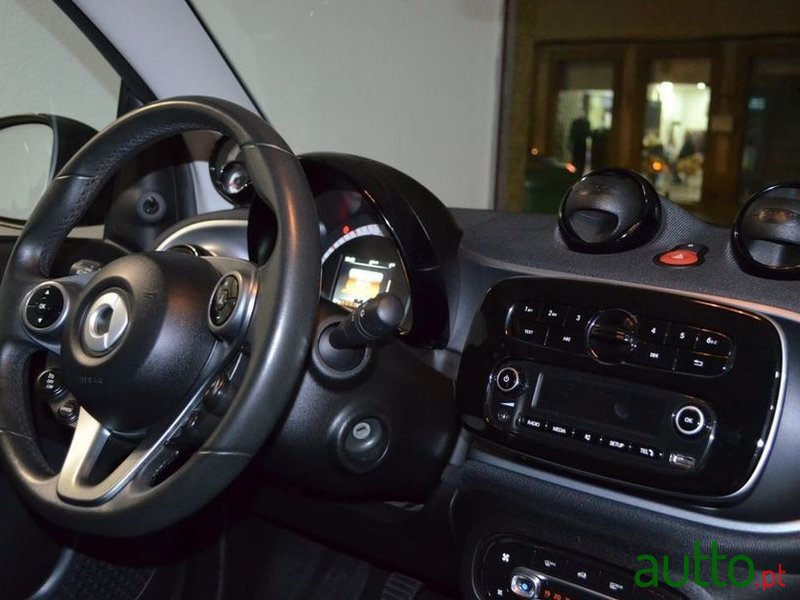 2015' Smart Fortwo 0.9 Passion 90 photo #5