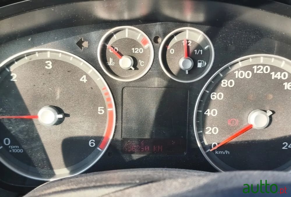 2007' Ford Focus photo #1