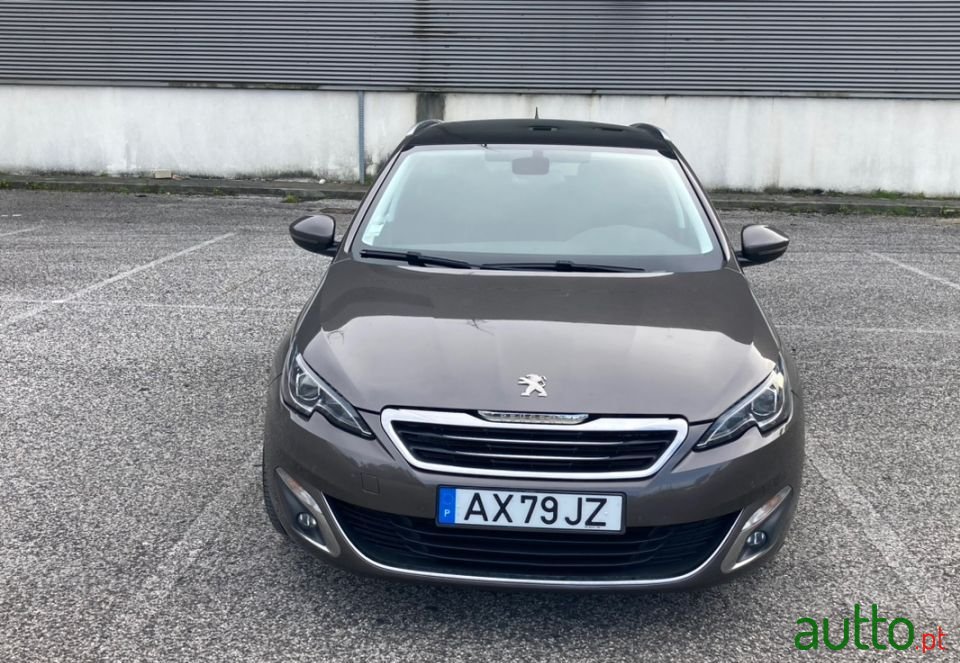 2015' Peugeot 308 Sw photo #2