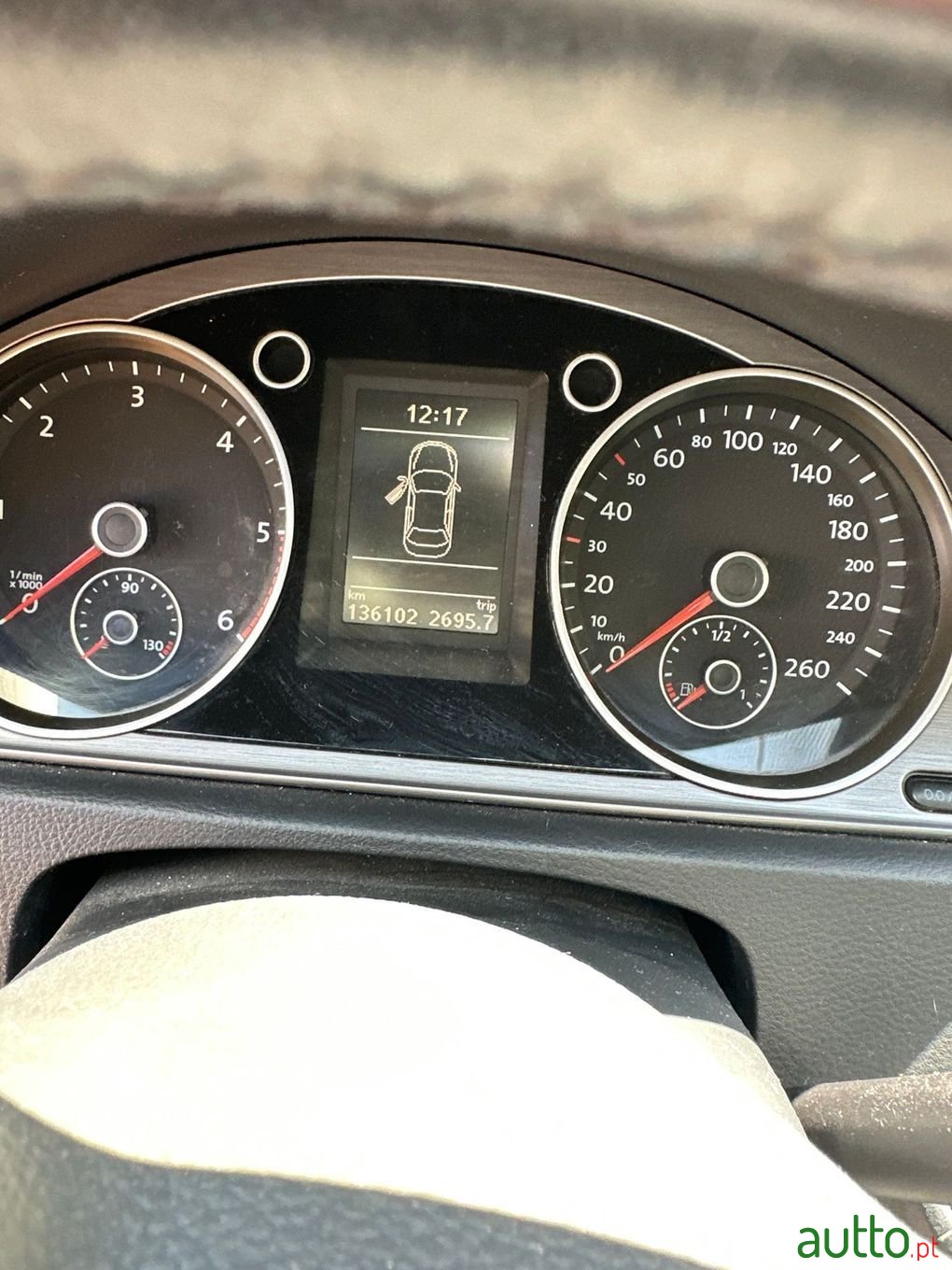 2011' Volkswagen Passat photo #5