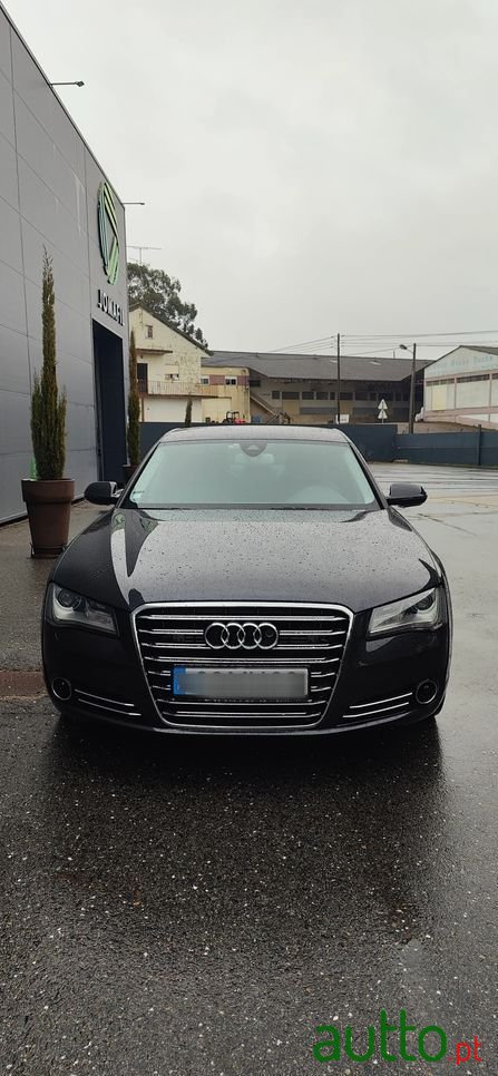 2012' Audi A8 photo #2