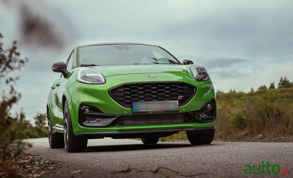 2021' Ford Puma photo #2