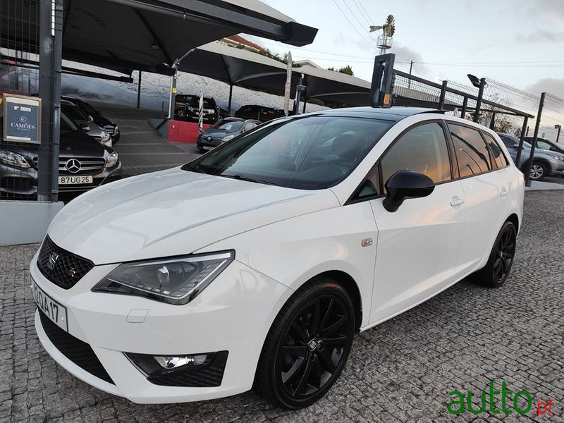 2015' SEAT Ibiza-St photo #4