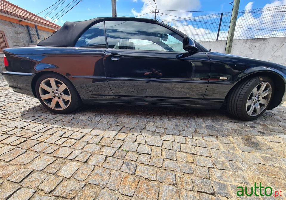 2003' BMW 318 photo #1