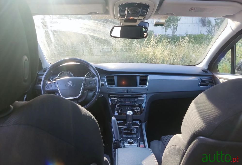 2013' Peugeot 508 Sw photo #2