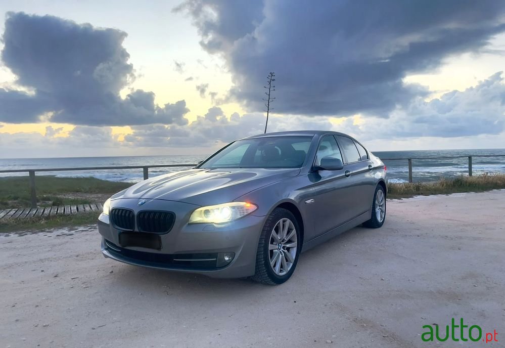 2013' BMW 520 D Auto photo #1