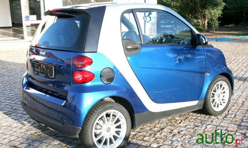 2010' Smart Fortwo photo #2